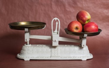 Balancing the Scales with Proper Nutrition, Help from a Dietitian or a Nutritionist