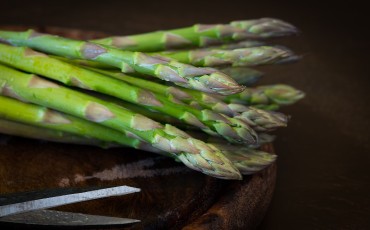 spring eating asparagus