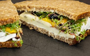 whole grains, whole grain bread